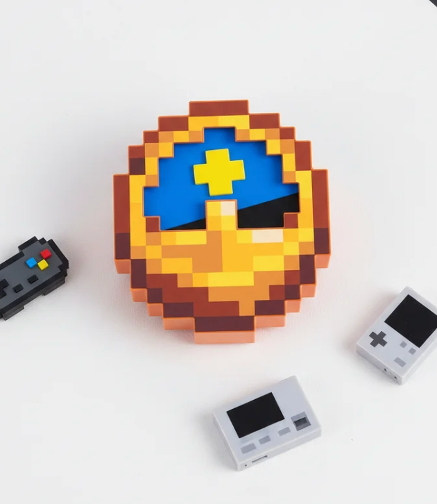 Pixel Powered Clock: Level Up Your Room's Aesthetic!